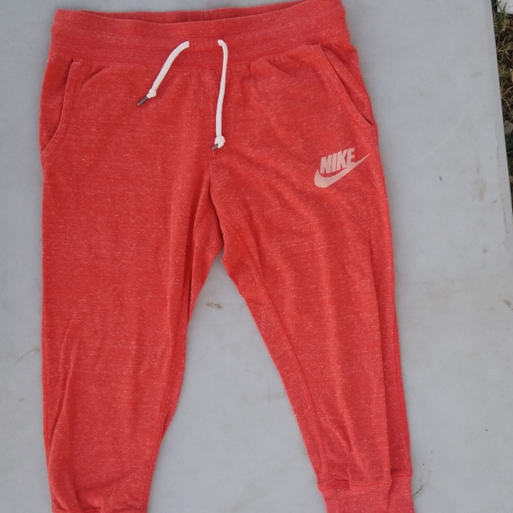 Nike capris